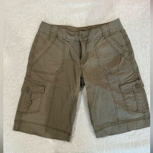 Women’s cargo shorts